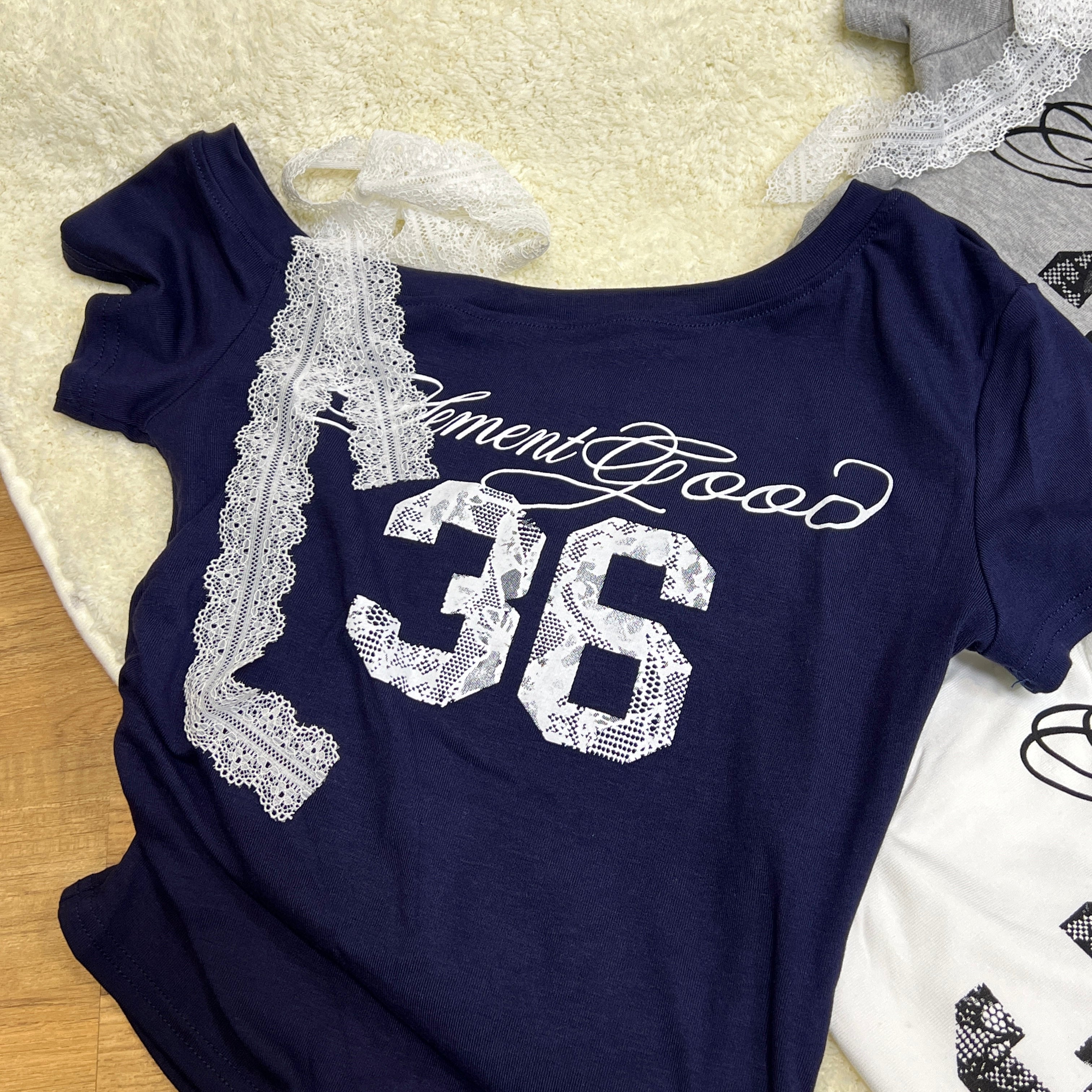 T006 美式辣妹风斜肩绑带T恤上衣｜Ready stock 现货