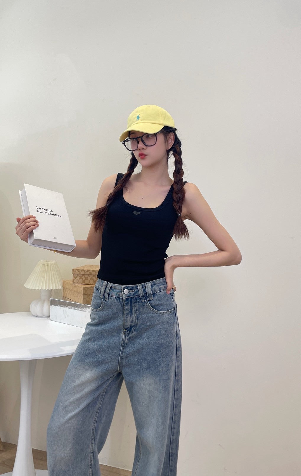 B014 设计感三角标背心｜Ready stock 现货