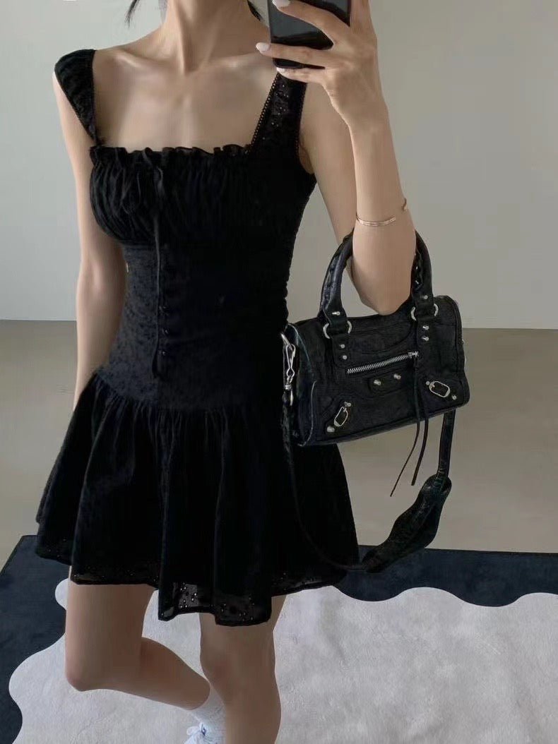 S005 刺绣小花吊带连衣裙｜Ready stock 现货