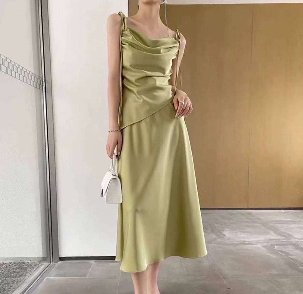 B009 气质缎面上衣｜Ready stock 现货