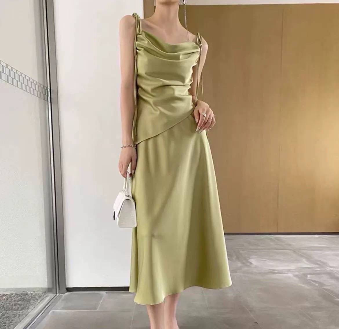 B009 气质缎面上衣｜Ready stock 现货