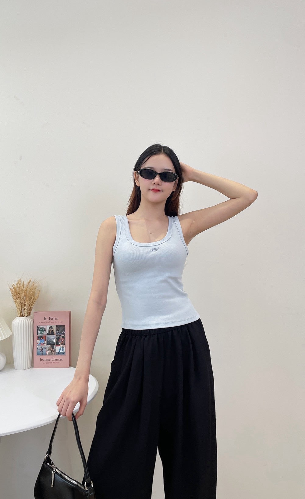 B014 设计感三角标背心｜Ready stock 现货