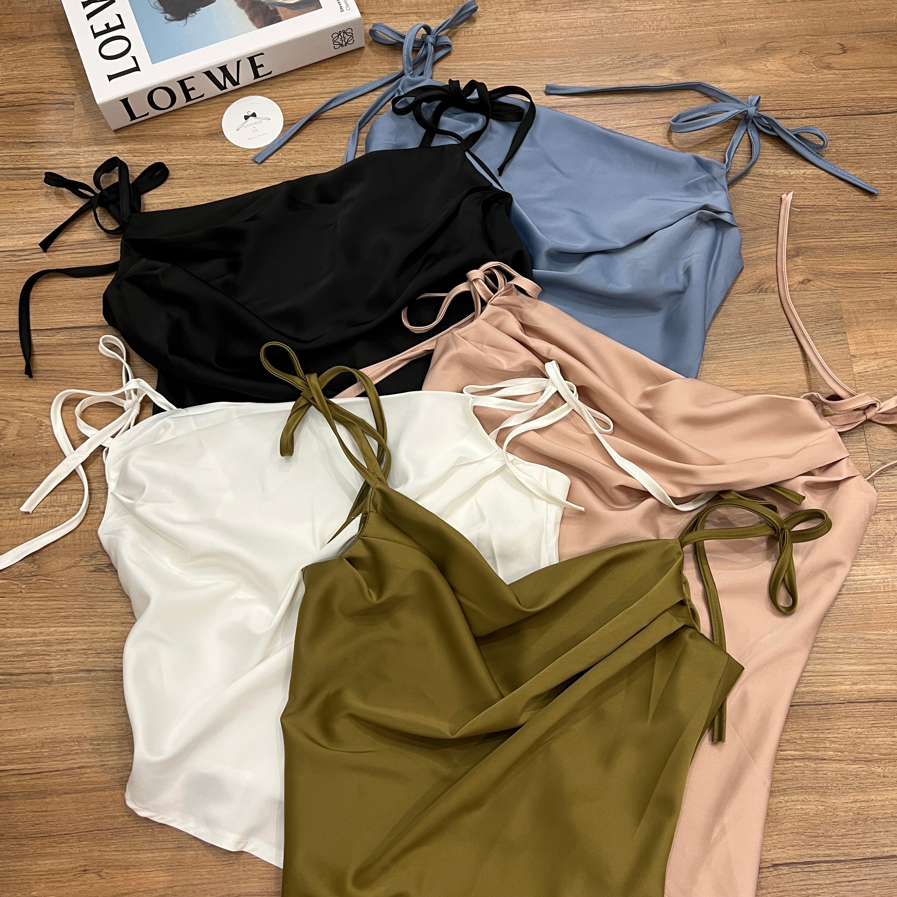 B009 气质缎面上衣｜Ready stock 现货