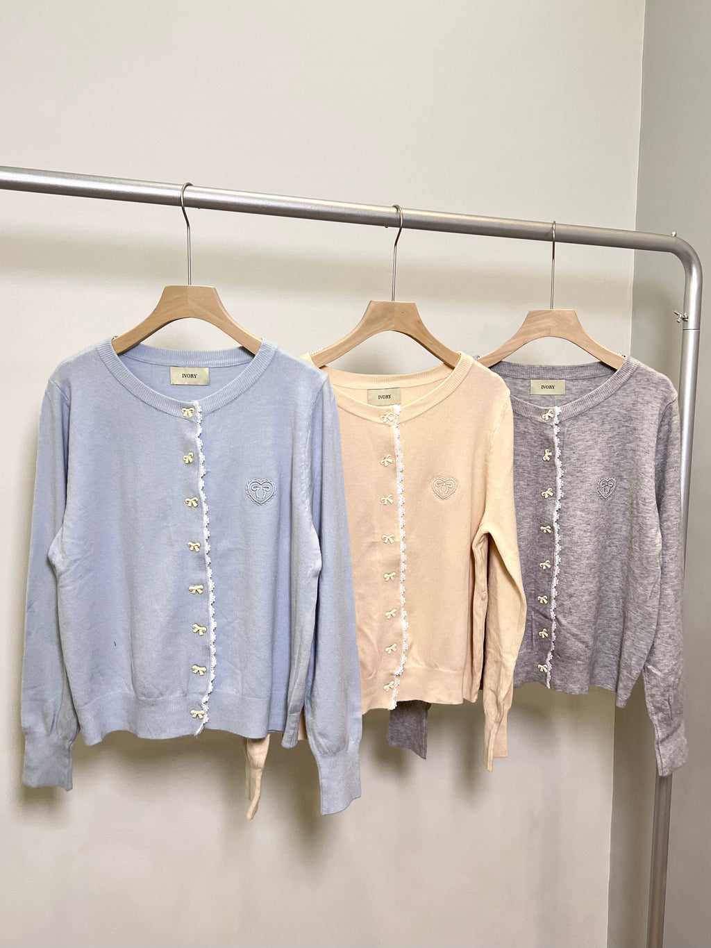 LT001 蝴蝶结纽扣磨毛长袖｜Ready stock 现货