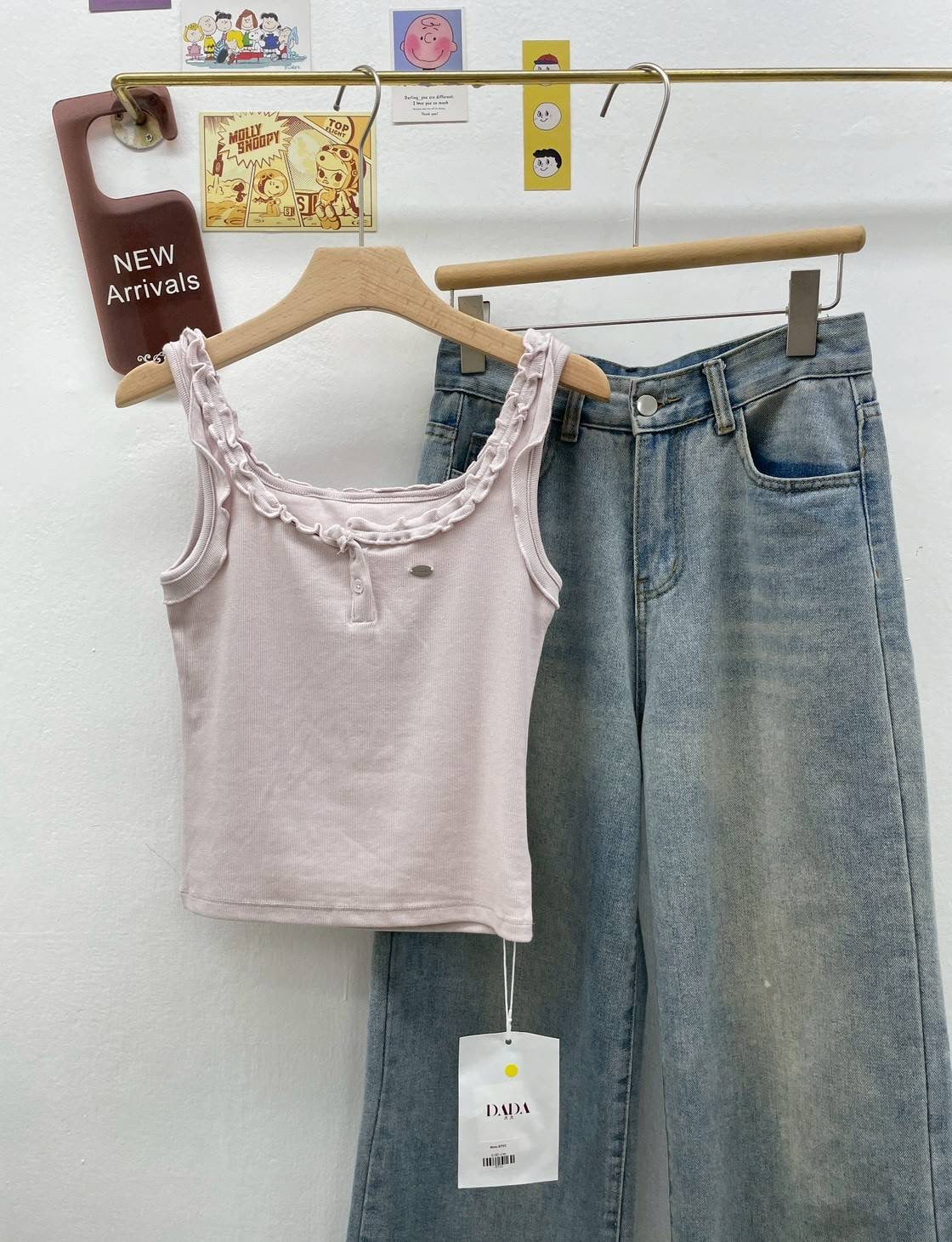 B013 木耳边小标无袖上衣 ｜Ready Stock 现货